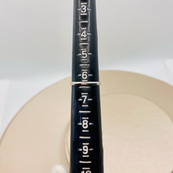 EUC Estate Platinum Natural Emerald & Diamond Ring w/ 18k Yellow Gold Accents - Picture 14 of 15